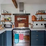 Sea Breeze Apartment